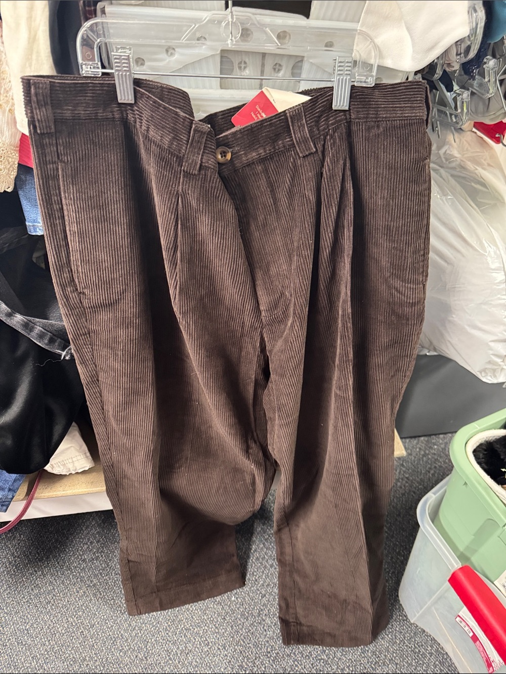 Lanesboro corduroy pants 42x29 // 070126